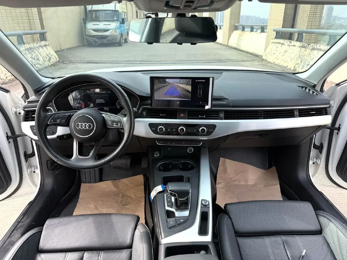 2020 Audi A4L 2.0T 190HP L4 7DCT,autocango,china used car exporter,china ev exporter,chinese used car exporter,chinese used ev exporter
