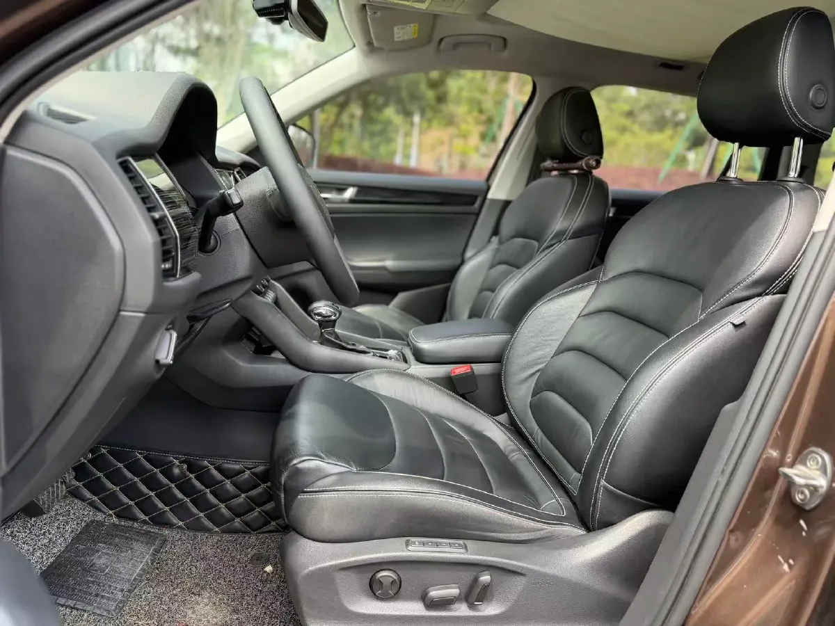 2017 Skoda Kodiak 1.8T 180HP L4 7DCT,autocango,china used car exporter,china ev exporter,chinese used car exporter,chinese used ev exporter