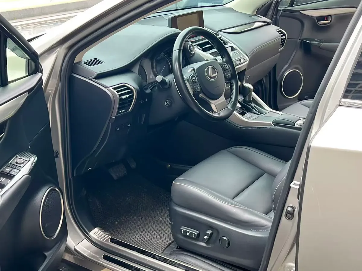 2015 Lexus NX 2.5L 155HP L4 E-CVT Hybrid,autocango,china used car exporter,china ev exporter,chinese used car exporter,chinese used ev exporter