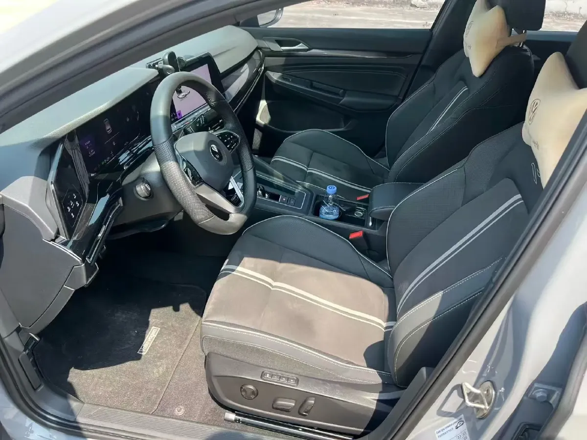 2023 Volkswagen Golf 1.4T 150HP L4 7DCT,autocango,china used car exporter,china ev exporter,chinese used car exporter,chinese used ev exporter