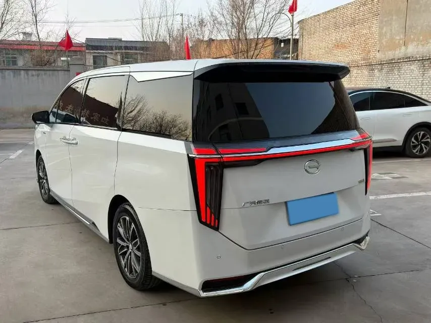 2023 GAC Trumpchi M8 2.0T 252HP L4 8AT,autocango,china used car exporter,china ev exporter,chinese used car exporter,chinese used ev exporter