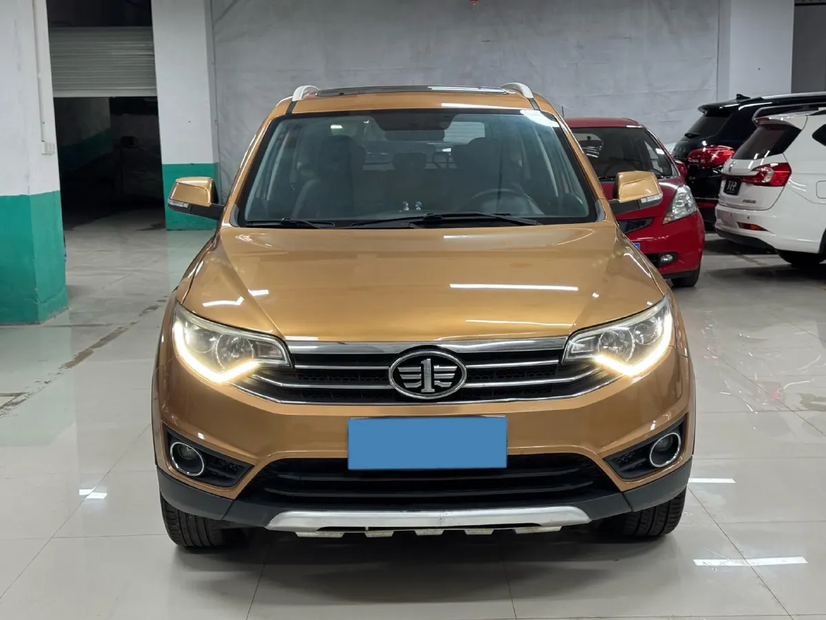 2017 FAW Senia R7 1.6L 116HP L4 6AT,autocango,china used car exporter,china ev exporter,chinese used car exporter,chinese used ev exporter