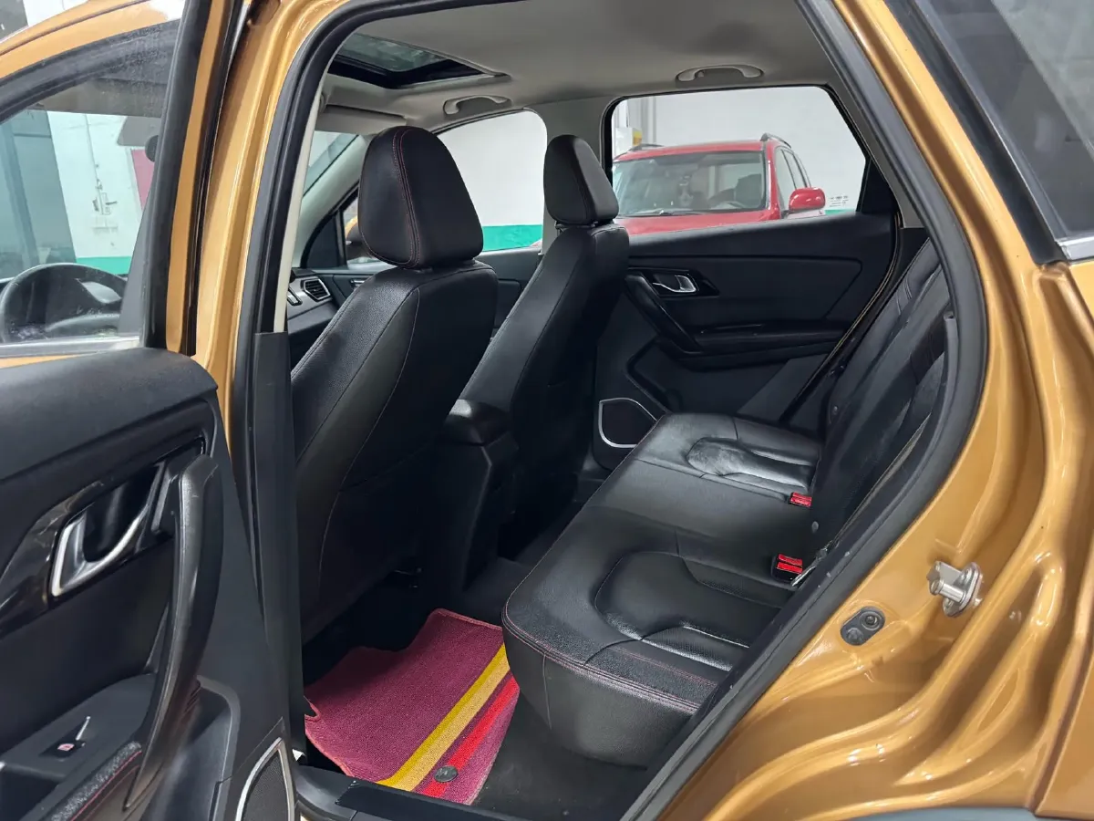 2017 FAW Senia R7 1.6L 116HP L4 6AT,autocango,china used car exporter,china ev exporter,chinese used car exporter,chinese used ev exporter