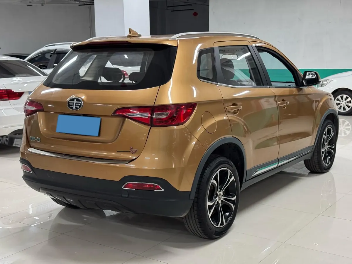 2017 FAW Senia R7 1.6L 116HP L4 6AT,autocango,china used car exporter,china ev exporter,chinese used car exporter,chinese used ev exporter