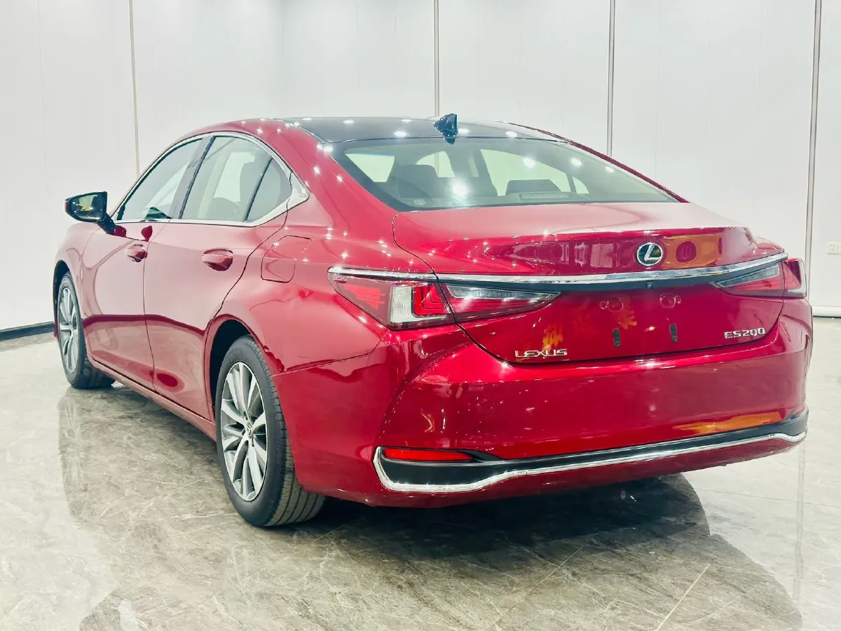 2018 Lexus ES 2.0L 167HP L4 6AT,autocango,china used car exporter,china ev exporter,chinese used car exporter,chinese used ev exporter