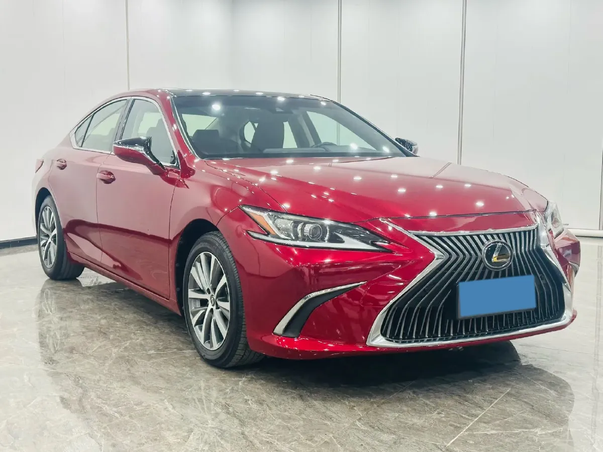 2018 Lexus ES 2.0L 167HP L4 6AT,autocango,china used car exporter,china ev exporter,chinese used car exporter,chinese used ev exporter