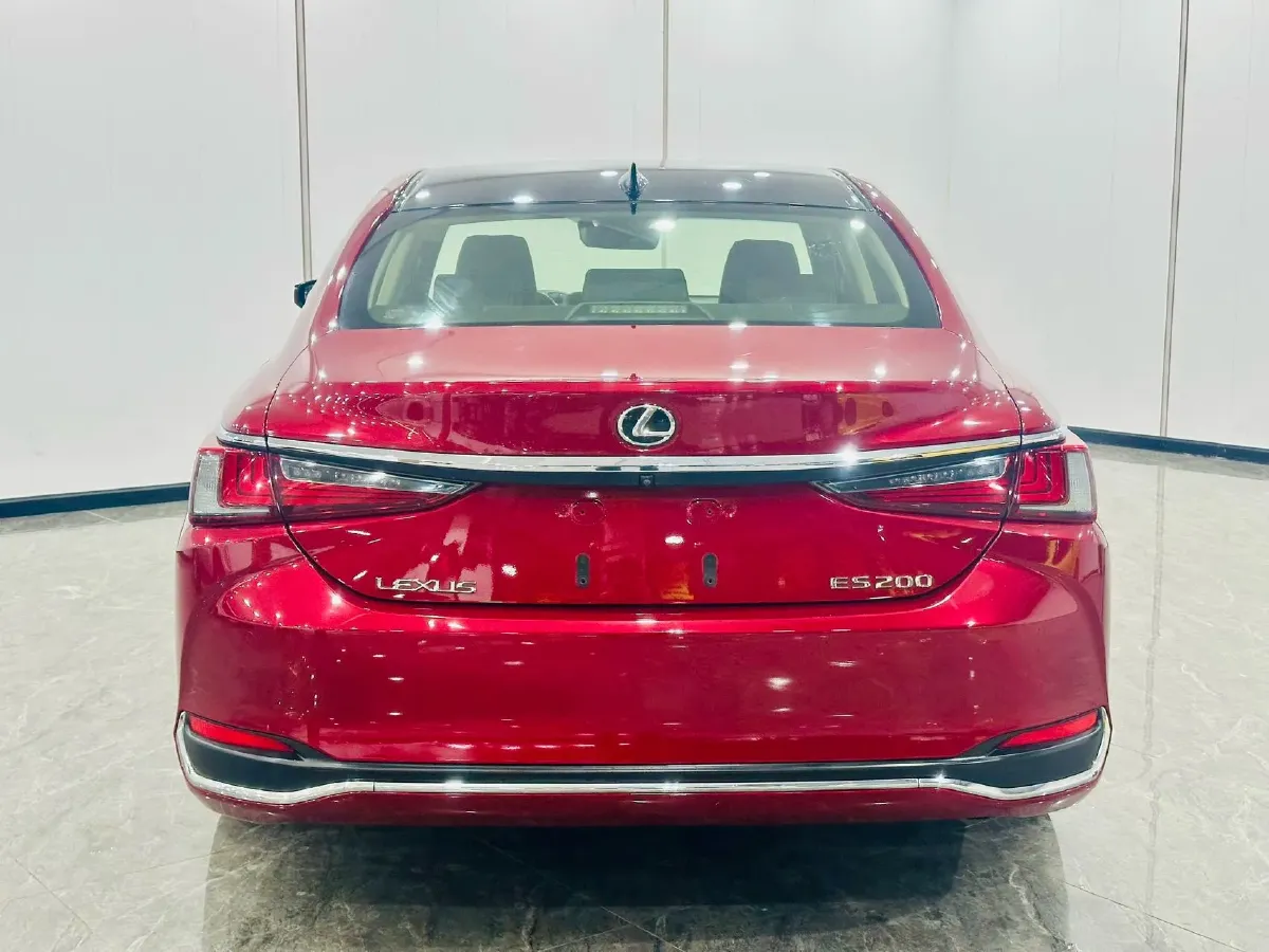 2018 Lexus ES 2.0L 167HP L4 6AT,autocango,china used car exporter,china ev exporter,chinese used car exporter,chinese used ev exporter