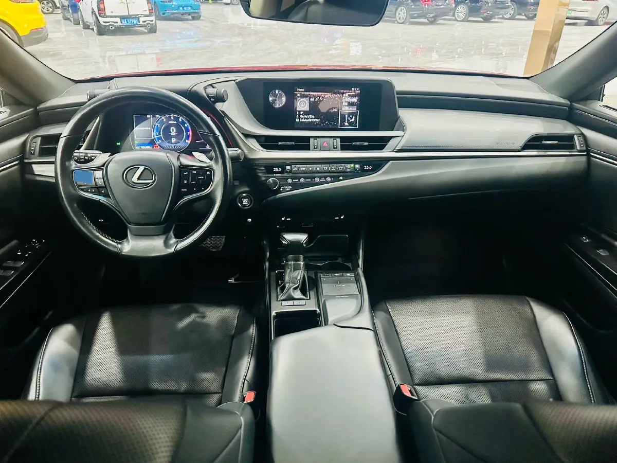 2018 Lexus ES 2.0L 167HP L4 6AT,autocango,china used car exporter,china ev exporter,chinese used car exporter,chinese used ev exporter