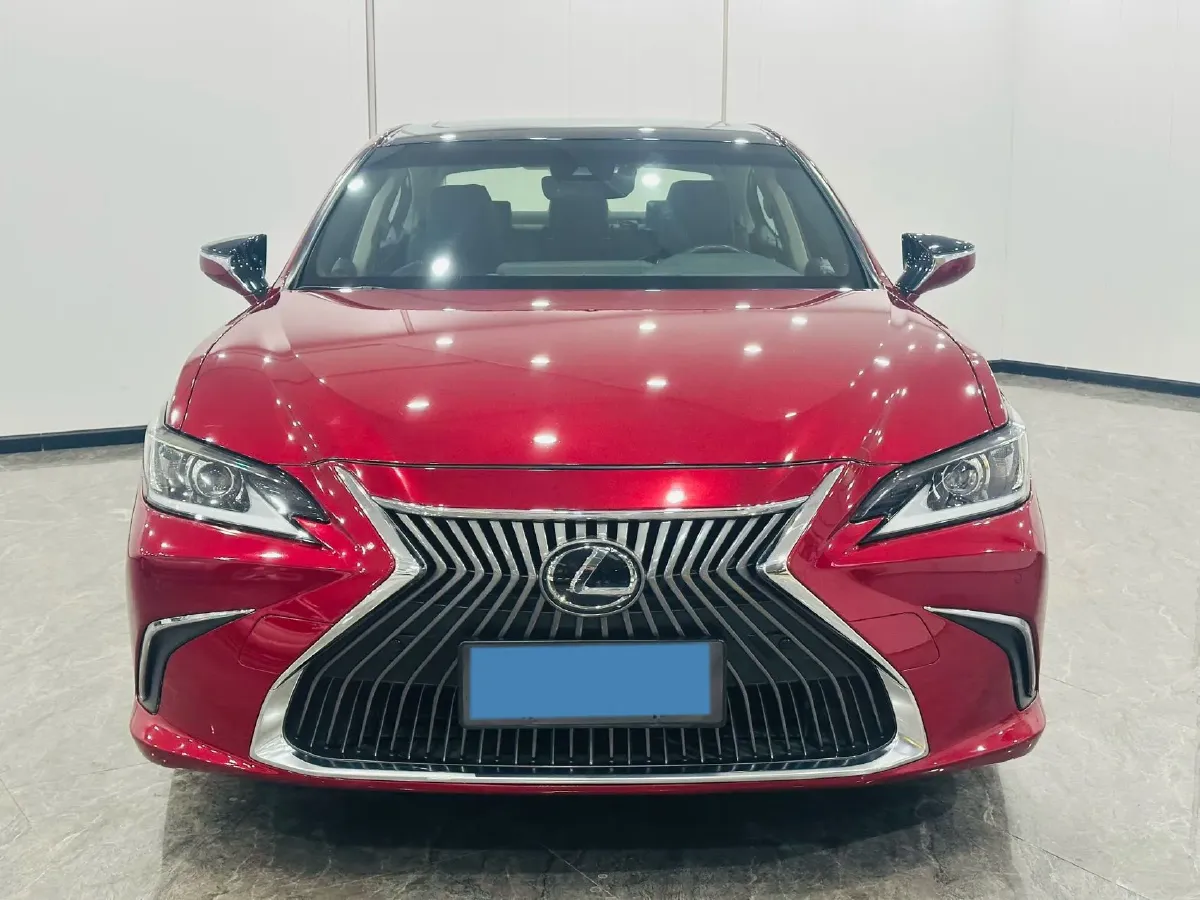 2018 Lexus ES 2.0L 167HP L4 6AT,autocango,china used car exporter,china ev exporter,chinese used car exporter,chinese used ev exporter