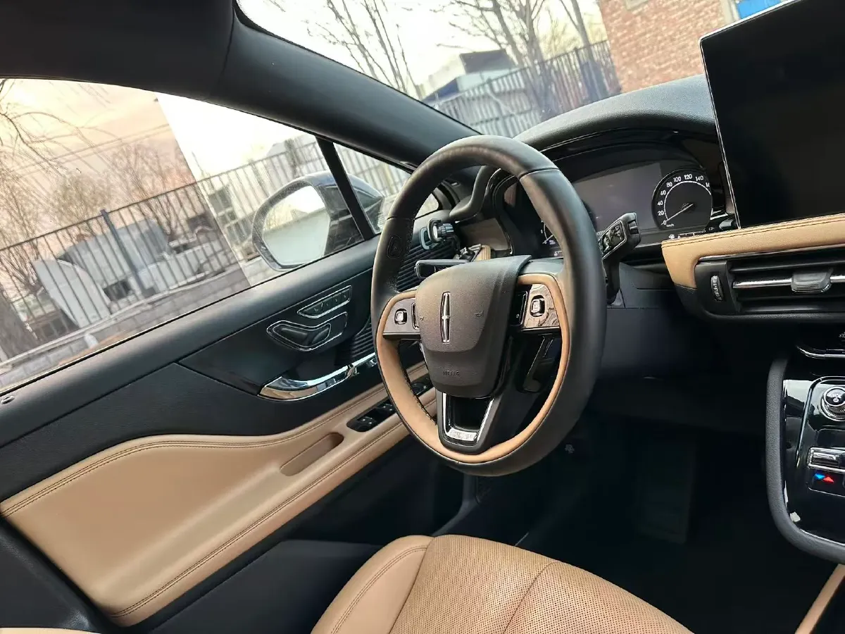 2021 Lincoln Corsair 2.0T 245HP L4 8AT,autocango,china used car exporter,china ev exporter,chinese used car exporter,chinese used ev exporter