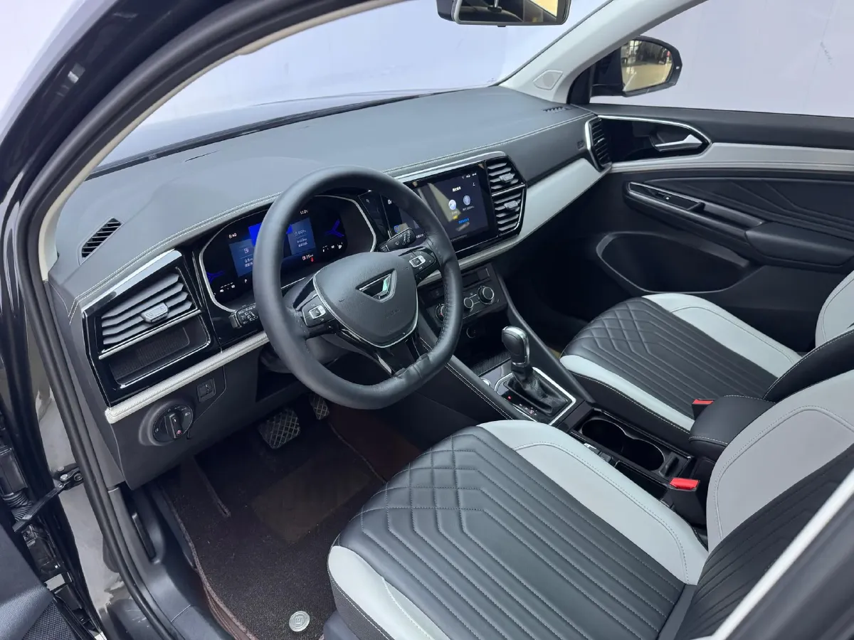 2024 Jetta VS7 1.4T 150HP L4 6AT,autocango,china used car exporter,china ev exporter,chinese used car exporter,chinese used ev exporter