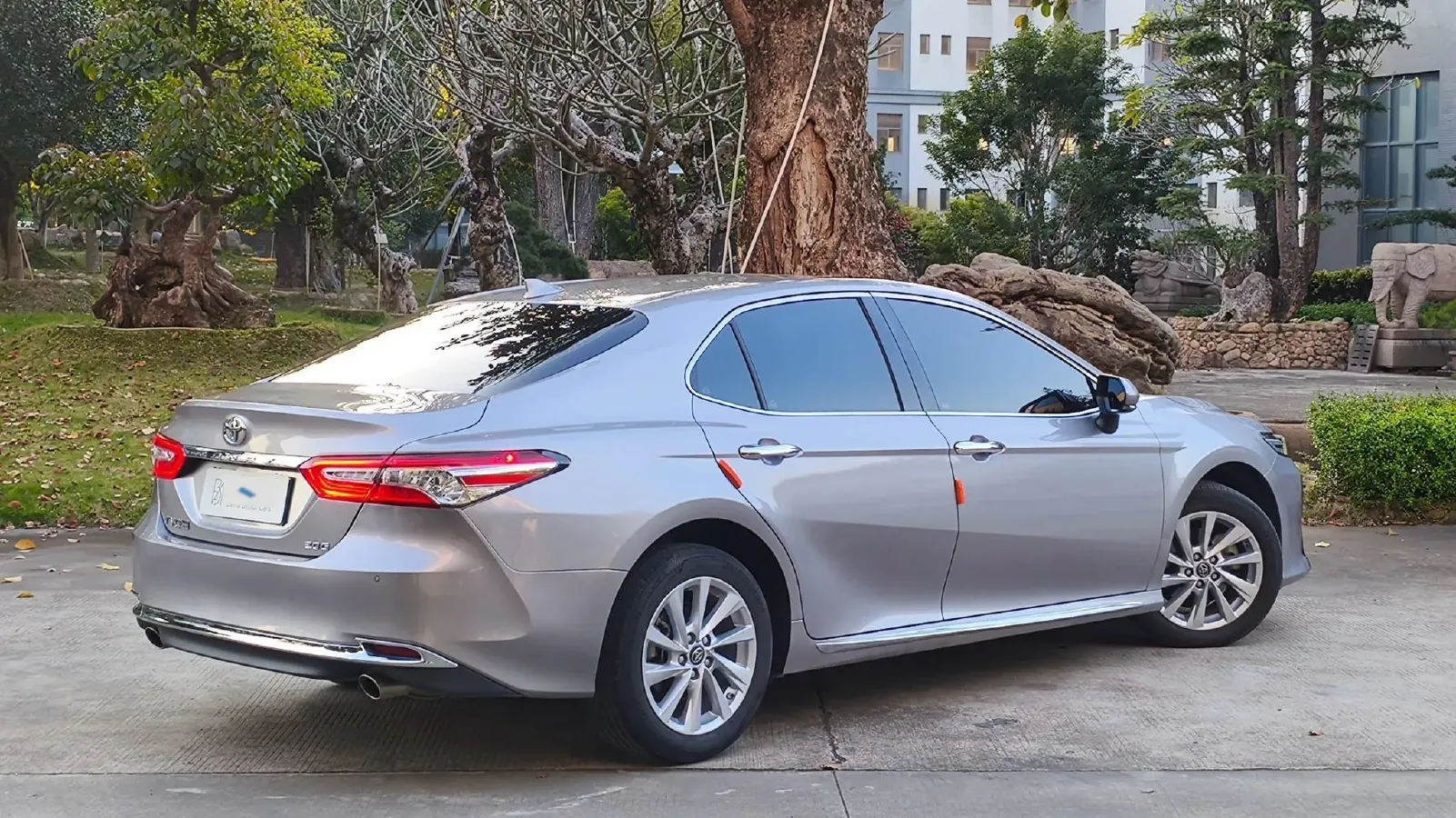 2023 Toyota Camry 2.0L 177HP L4 CVT,autocango,china used car exporter,china ev exporter,chinese used car exporter,chinese used ev exporter