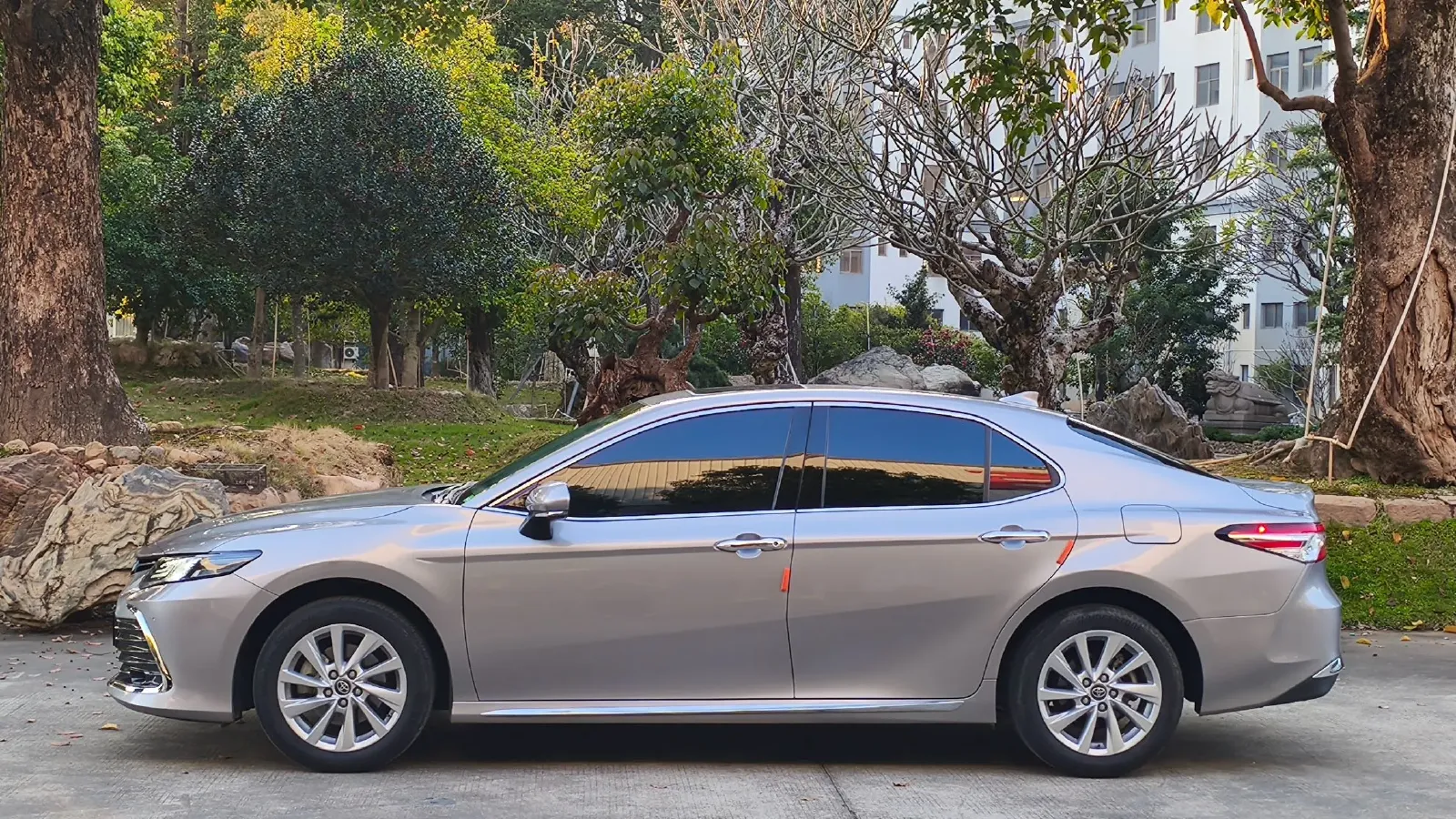 2023 Toyota Camry 2.0L 177HP L4 CVT,autocango,china used car exporter,china ev exporter,chinese used car exporter,chinese used ev exporter