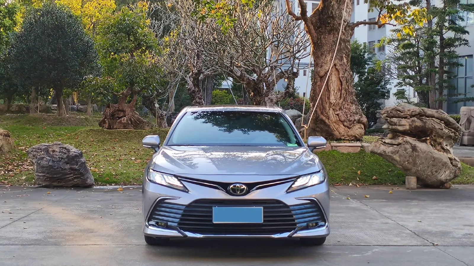 2023 Toyota Camry 2.0L 177HP L4 CVT,autocango,china used car exporter,china ev exporter,chinese used car exporter,chinese used ev exporter