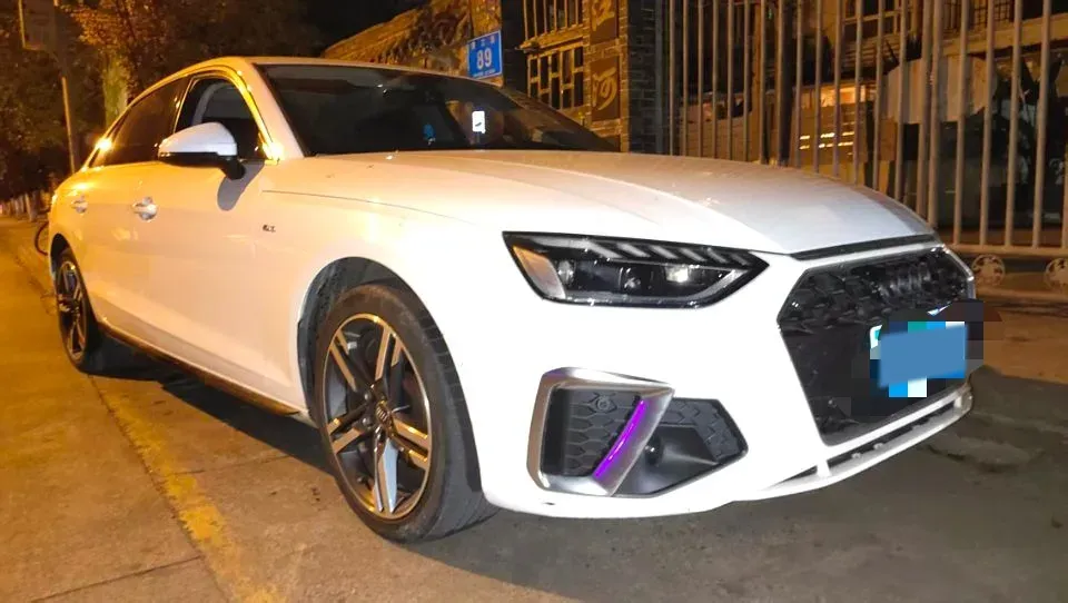 2020 Audi A4L 2.0T 190HP L4 7DCT,autocango,china used car exporter,china ev exporter,chinese used car exporter,chinese used ev exporter