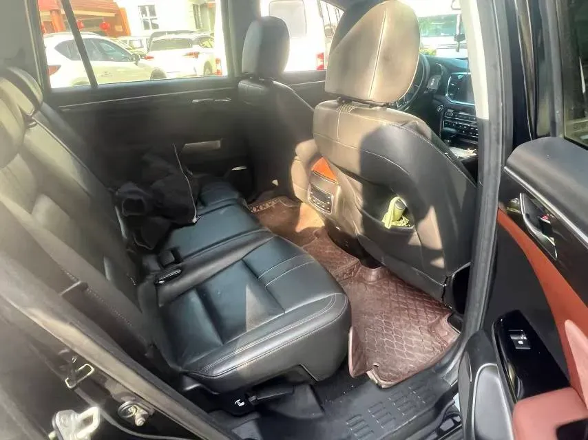 2017 GAC Trumpchi GS8 2.0T 201HP L4 6AT,autocango,china used car exporter,china ev exporter,chinese used car exporter,chinese used ev exporter