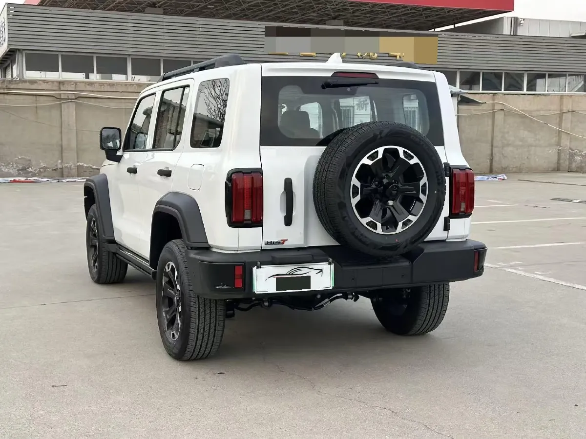 2025 Tank 300 2.0T 252HP L4 9AT PHEV,autocango,china used car exporter,china ev exporter,chinese used car exporter,chinese used ev exporter