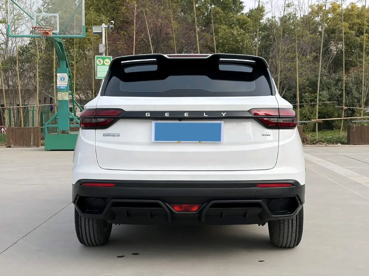 2025 Geely Coolray 1.5L 126HP L4 5MT,autocango,china used car exporter,china ev exporter,chinese used car exporter,chinese used ev exporter