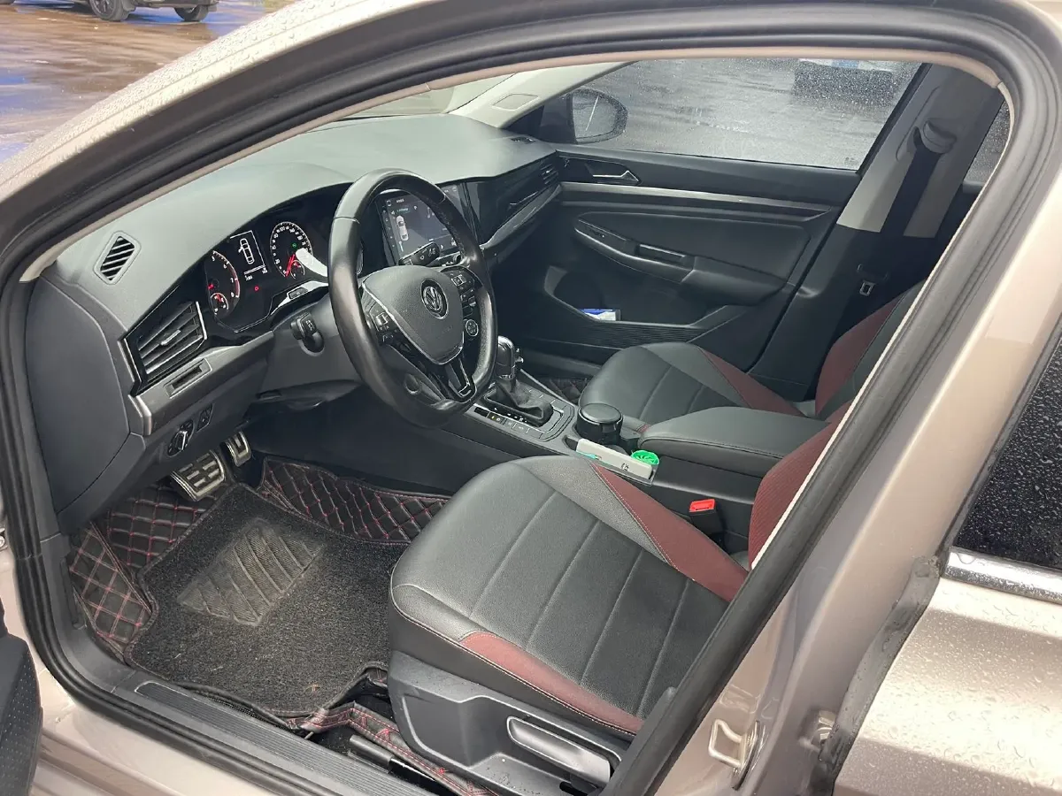 2019 Bestune T77 1.2T 143HP L4 7DCT,autocango,china used car exporter,china ev exporter,chinese used car exporter,chinese used ev exporter