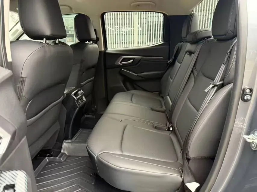 2021 Isuzu D-MAX 1.9T 163HP L4 6AT,autocango,china used car exporter,china ev exporter,chinese used car exporter,chinese used ev exporter