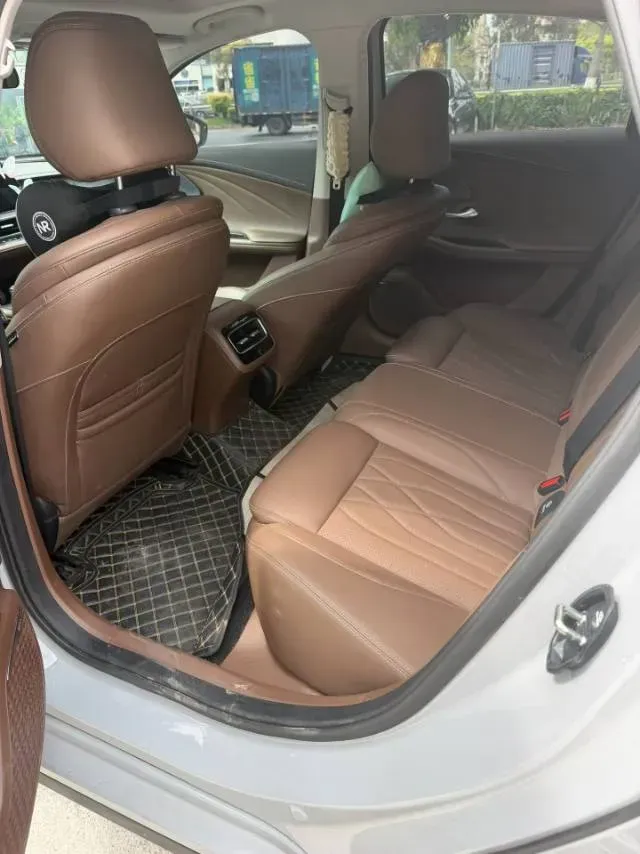 2025 Chery Arrizo 8 2.0T 254HP L4 7DCT,autocango,china used car exporter,china ev exporter,chinese used car exporter,chinese used ev exporter