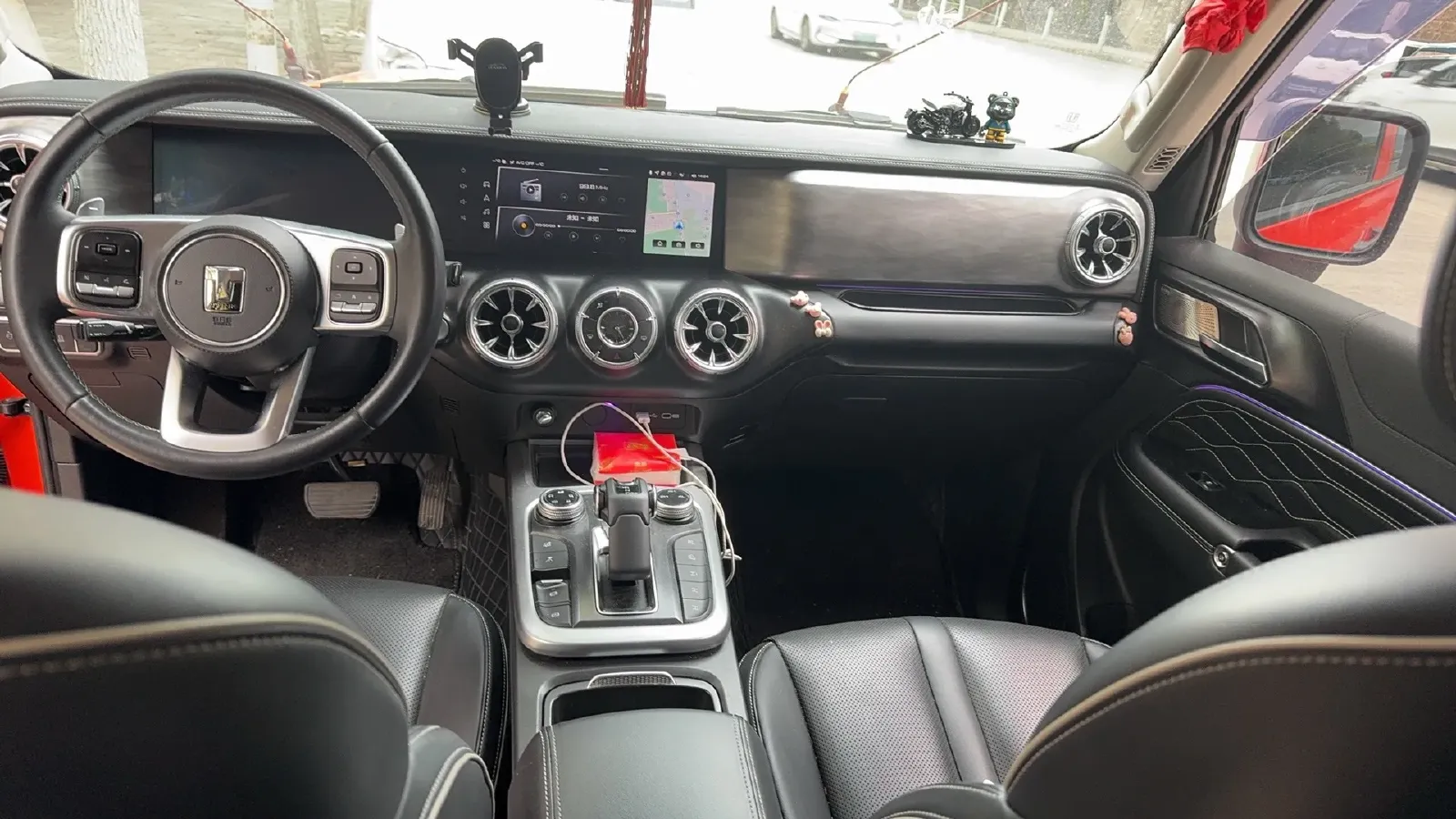 2021 Tank 300 2.0T 227HP L4 8AT,autocango,china used car exporter,china ev exporter,chinese used car exporter,chinese used ev exporter