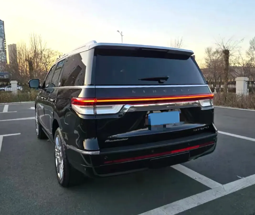 2024 Lincoln Navigator 3.5T 415HP V6 10AT,autocango,china used car exporter,china ev exporter,chinese used car exporter,chinese used ev exporter