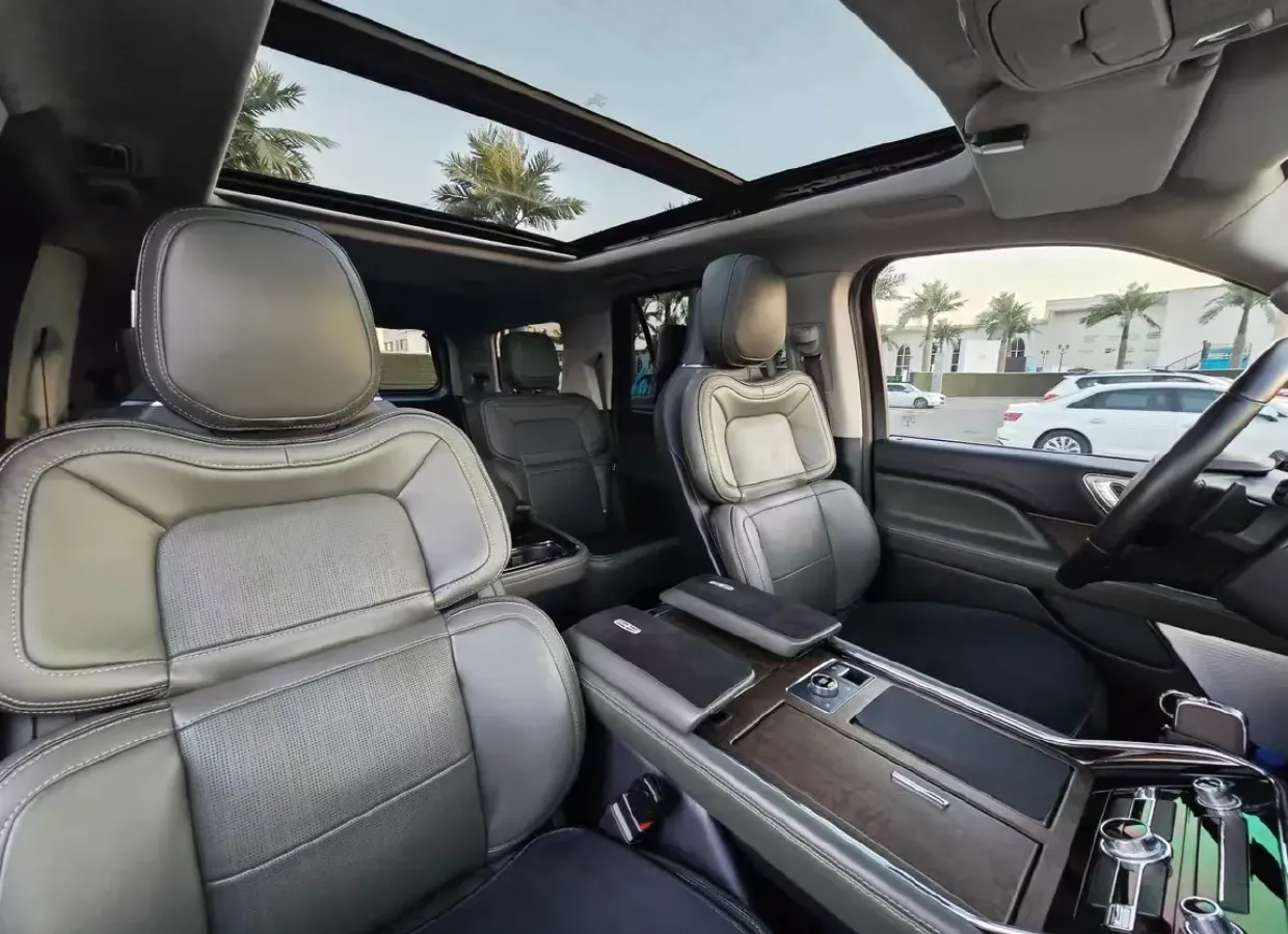 2024 Lincoln Navigator 3.5T 415HP V6 10AT,autocango,china used car exporter,china ev exporter,chinese used car exporter,chinese used ev exporter