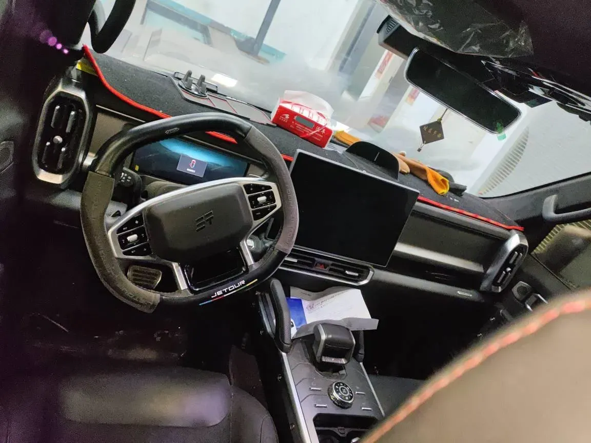 2024 Jetour Traveller 2.0T 254HP L4 7DCT,autocango,china used car exporter,china ev exporter,chinese used car exporter,chinese used ev exporter