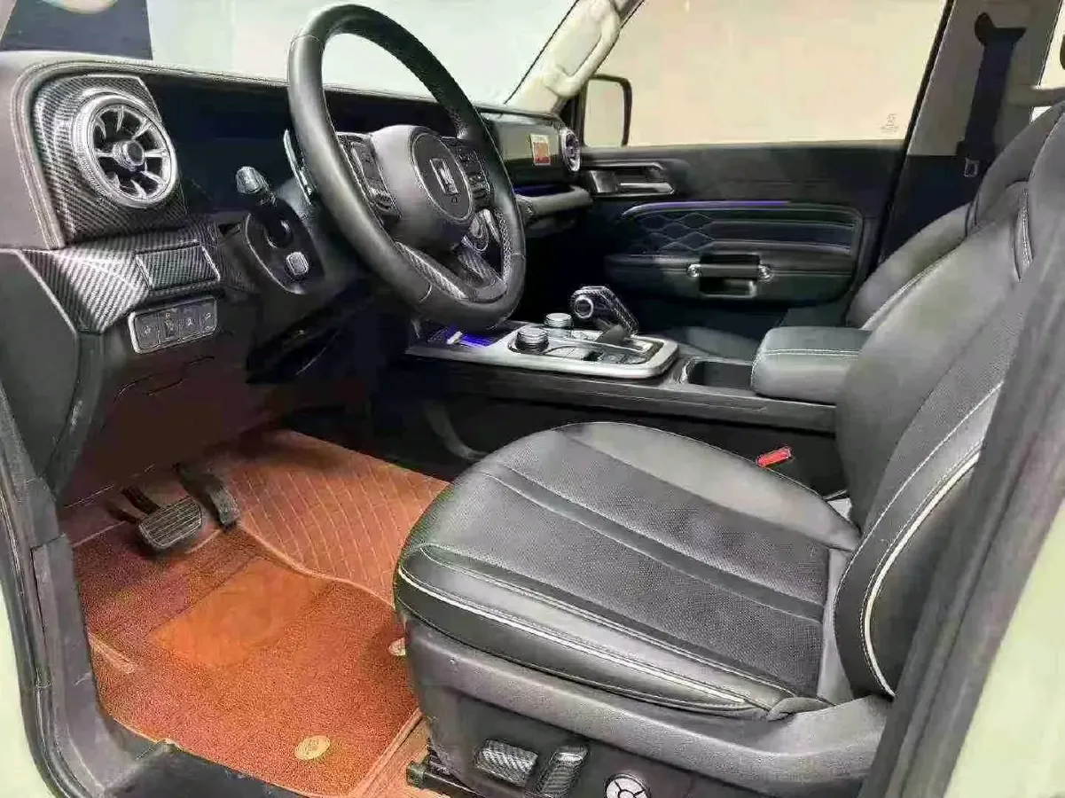 2021 Tank 300 2.0T 227HP L4 8AT,autocango,china used car exporter,china ev exporter,chinese used car exporter,chinese used ev exporter