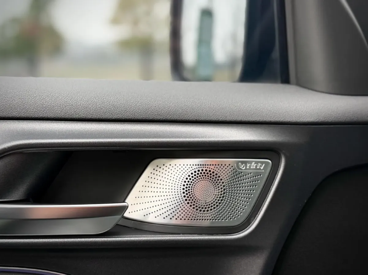 2023 Tank 300 2.0T 227HP L4 8AT,autocango,china used car exporter,china ev exporter,chinese used car exporter,chinese used ev exporter