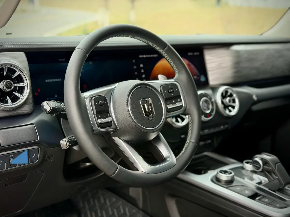 2023 Tank 300 2.0T 227HP L4 8AT,autocango,china used car exporter,china ev exporter,chinese used car exporter,chinese used ev exporter