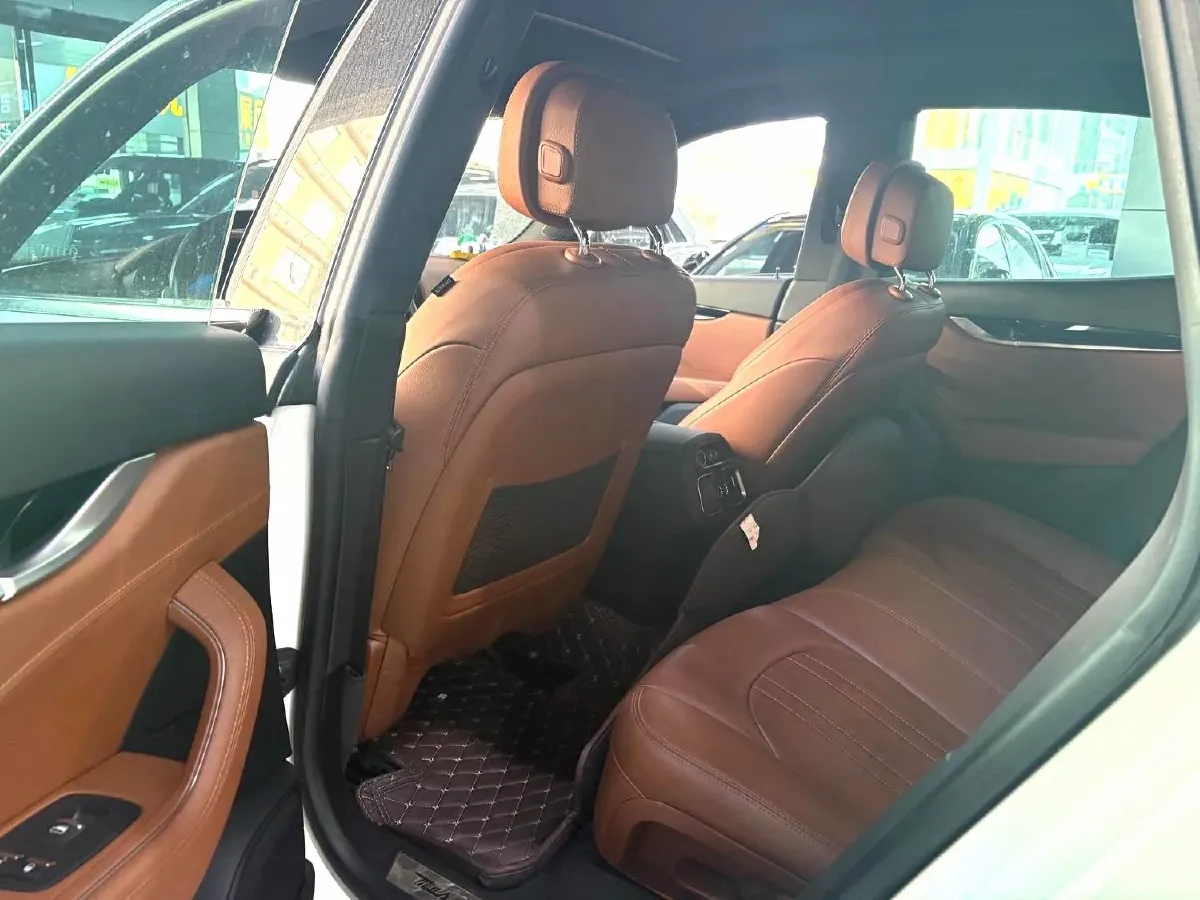 2019 Maserati Levante 3.0T 350HP V6 8AT,autocango,china used car exporter,china ev exporter,chinese used car exporter,chinese used ev exporter