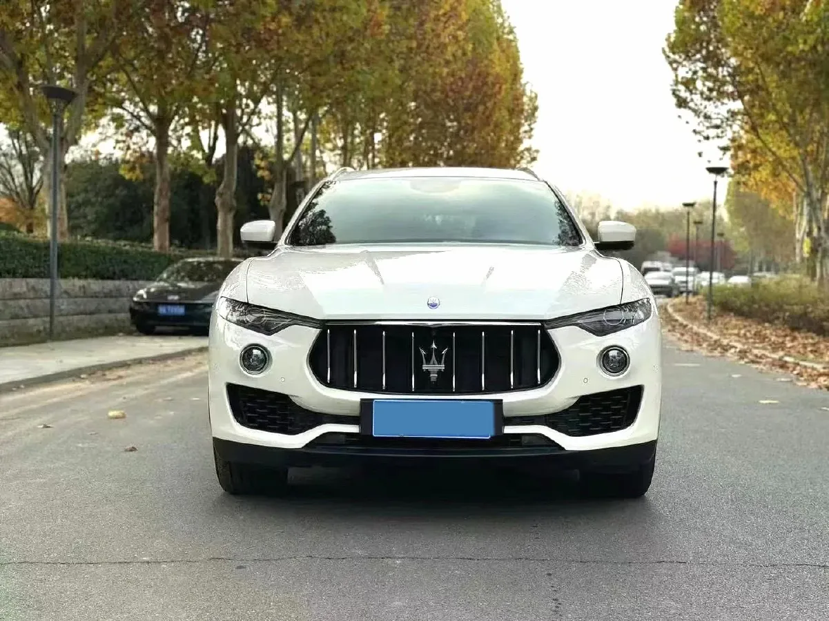 2019 Maserati Levante 3.0T 350HP V6 8AT,autocango,china used car exporter,china ev exporter,chinese used car exporter,chinese used ev exporter
