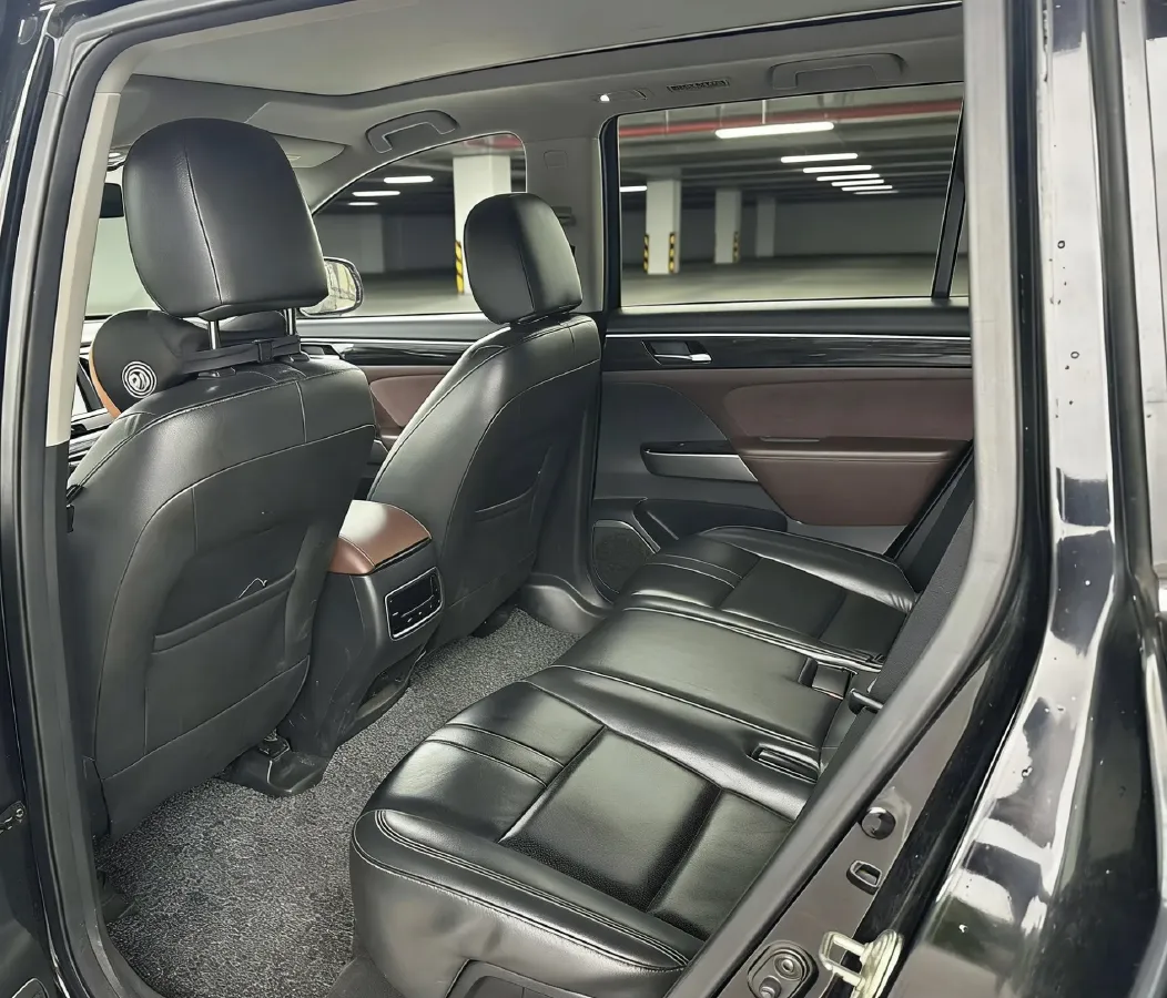 2017 GAC Trumpchi GS8 2.0T 201HP L4 6AT,autocango,china used car exporter,china ev exporter,chinese used car exporter,chinese used ev exporter