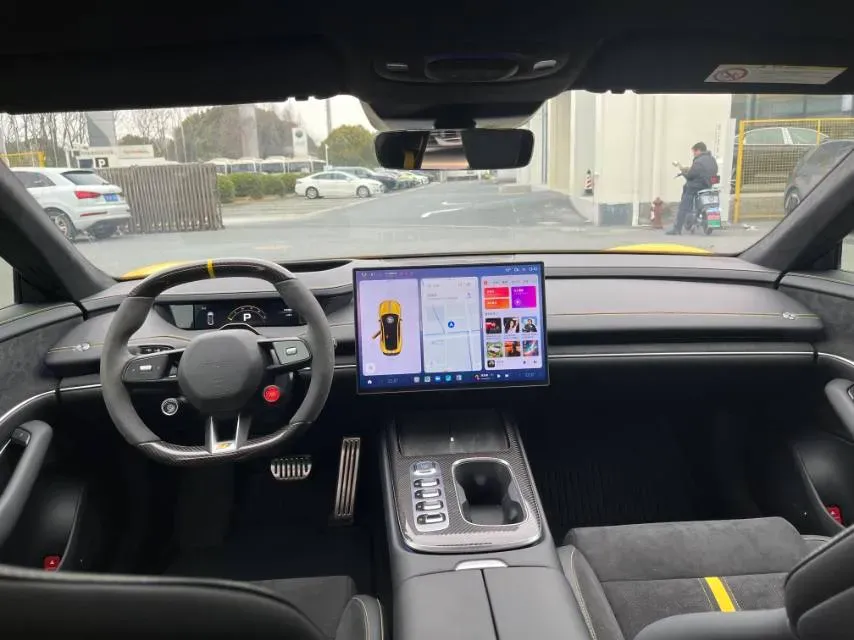 2025 MI SU7 Ultra BEV 93.7KWH,autocango,china used car exporter,china ev exporter,chinese used car exporter,chinese used ev exporter