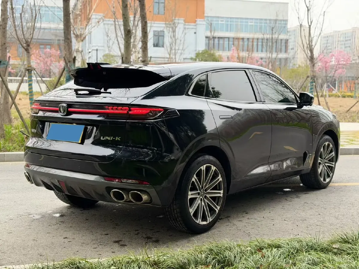 2021 ChangAn UNI-K 2.0T 233HP L4 8AT,autocango,china used car exporter,china ev exporter,chinese used car exporter,chinese used ev exporter