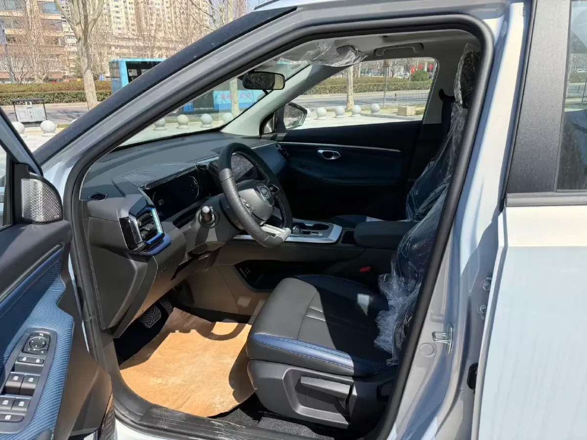 2023 GAC Trumpchi GS3 1.5T 177HP L4 7DCT,autocango,china used car exporter,china ev exporter,chinese used car exporter,chinese used ev exporter