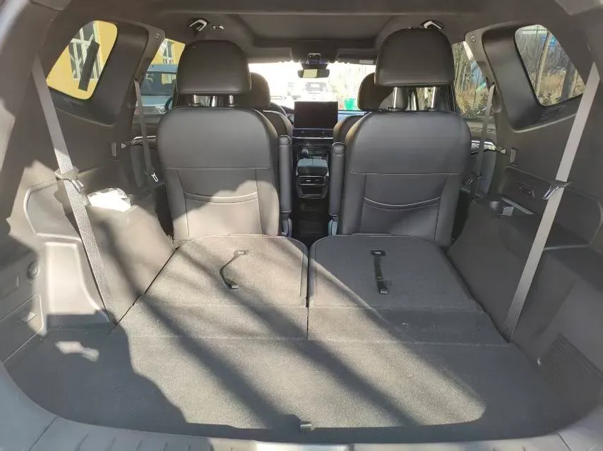 2025 Geely Okavango L 2.0T 218HP L4 7DCT,autocango,china used car exporter,china ev exporter,chinese used car exporter,chinese used ev exporter