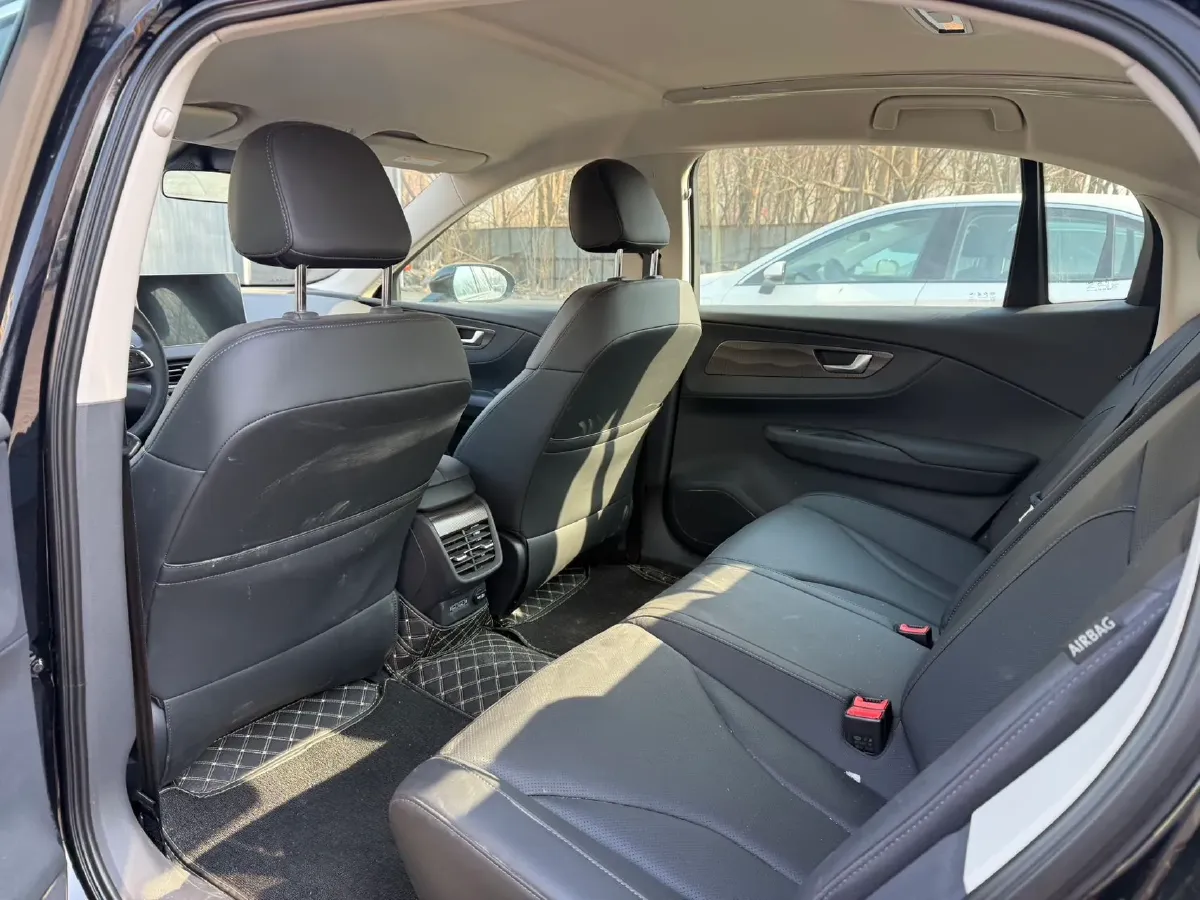 2022 HongQi E-QM5 BEV 54KWH,autocango,china used car exporter,china ev exporter,chinese used car exporter,chinese used ev exporter