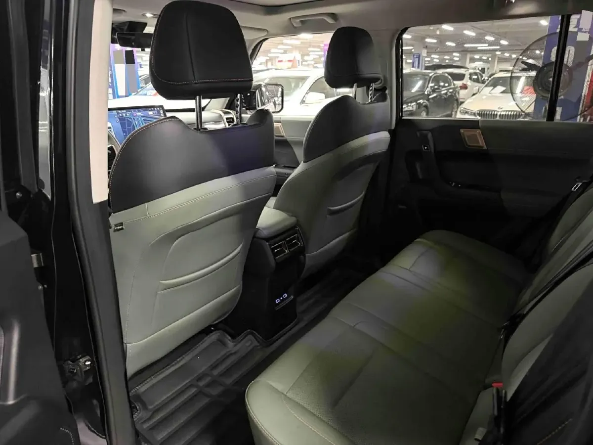 2024 JMC DaDao 2.3T 245HP L4 8AT,autocango,china used car exporter,china ev exporter,chinese used car exporter,chinese used ev exporter