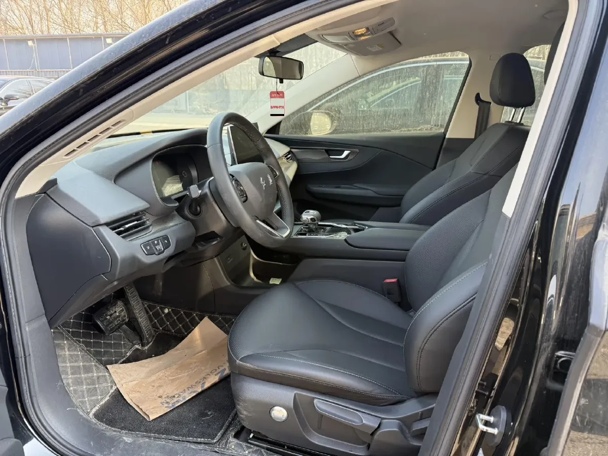 2022 HongQi E-QM5 BEV 54KWH,autocango,china used car exporter,china ev exporter,chinese used car exporter,chinese used ev exporter