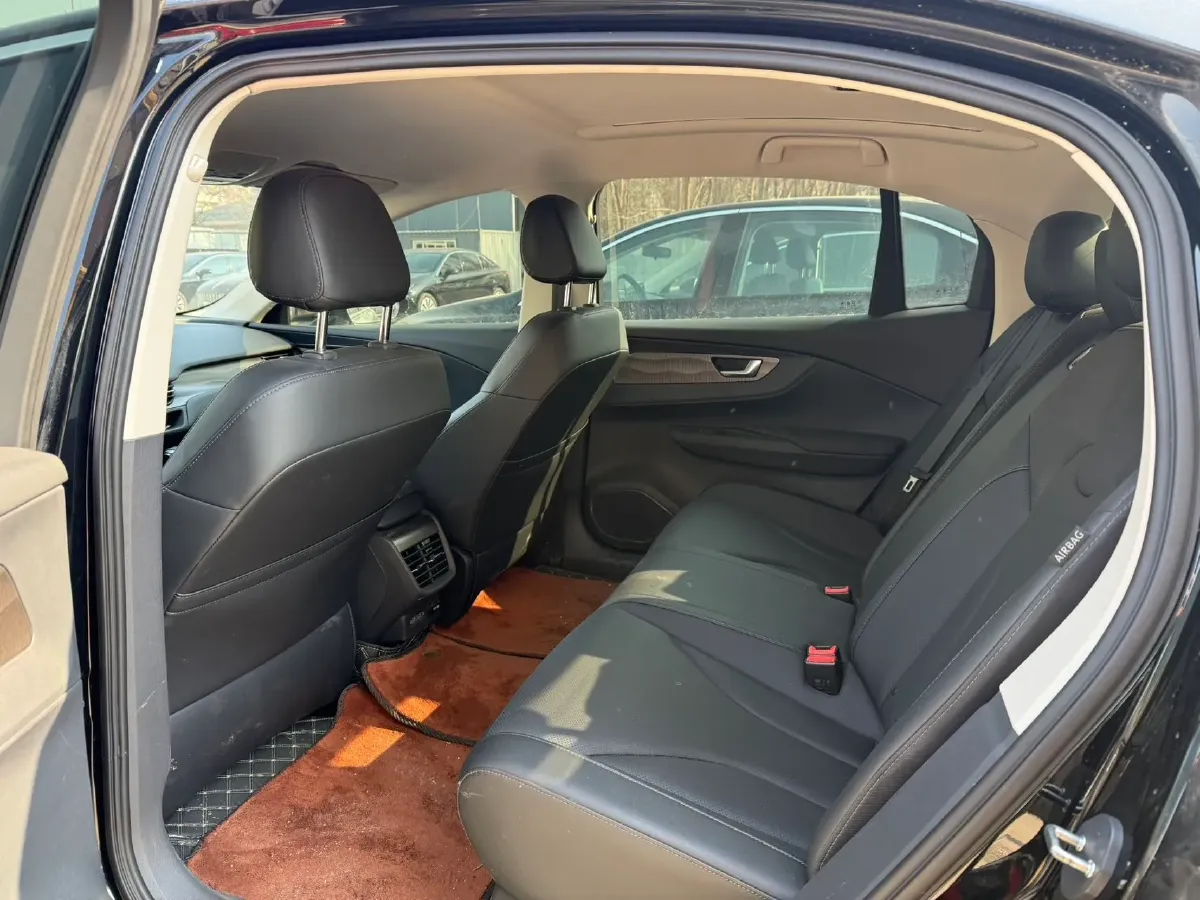 2022 HongQi E-QM5 BEV 54KWH,autocango,china used car exporter,china ev exporter,chinese used car exporter,chinese used ev exporter