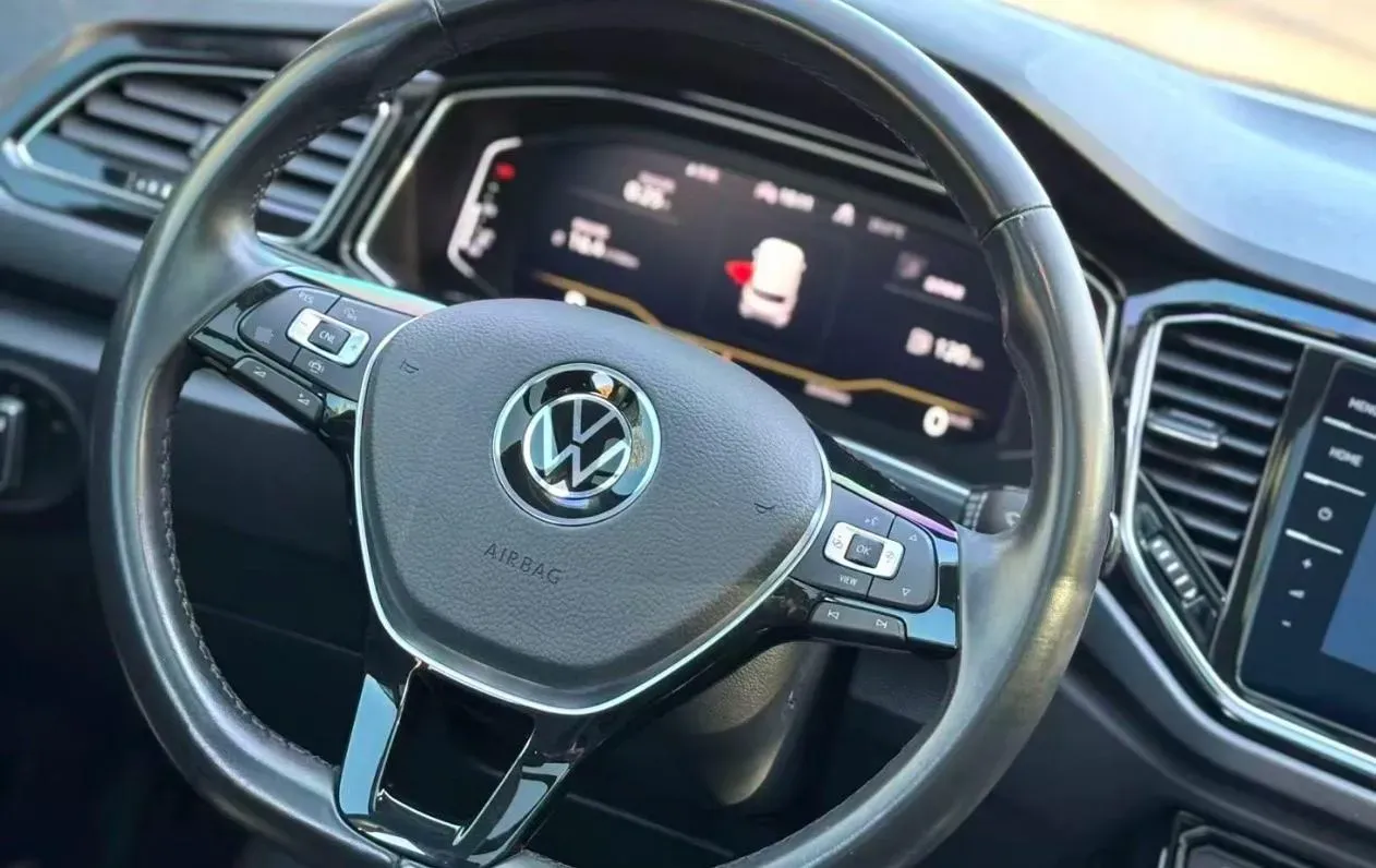 2021 Volkswagen T-Roc 1.4T 150HP L4 7DCT,autocango,china used car exporter,china ev exporter,chinese used car exporter,chinese used ev exporter