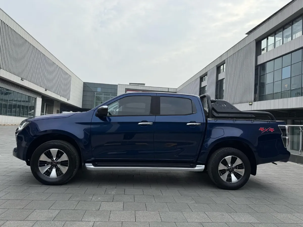 2021 Isuzu D-MAX 1.9T 163HP L4 6AT,autocango,china used car exporter,china ev exporter,chinese used car exporter,chinese used ev exporter