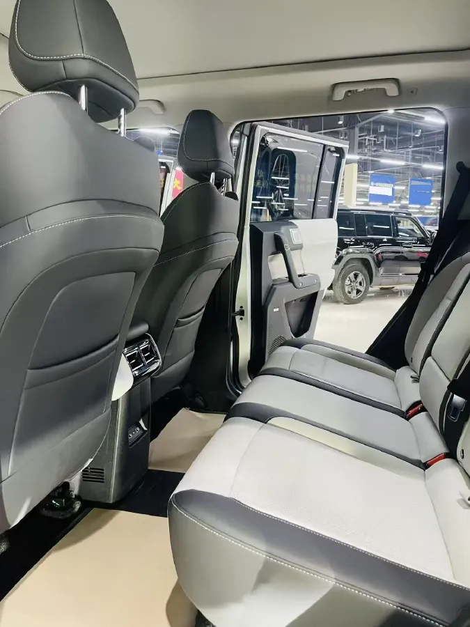 2024 JMC DaDao 2.3T 245HP L4 8AT,autocango,china used car exporter,china ev exporter,chinese used car exporter,chinese used ev exporter