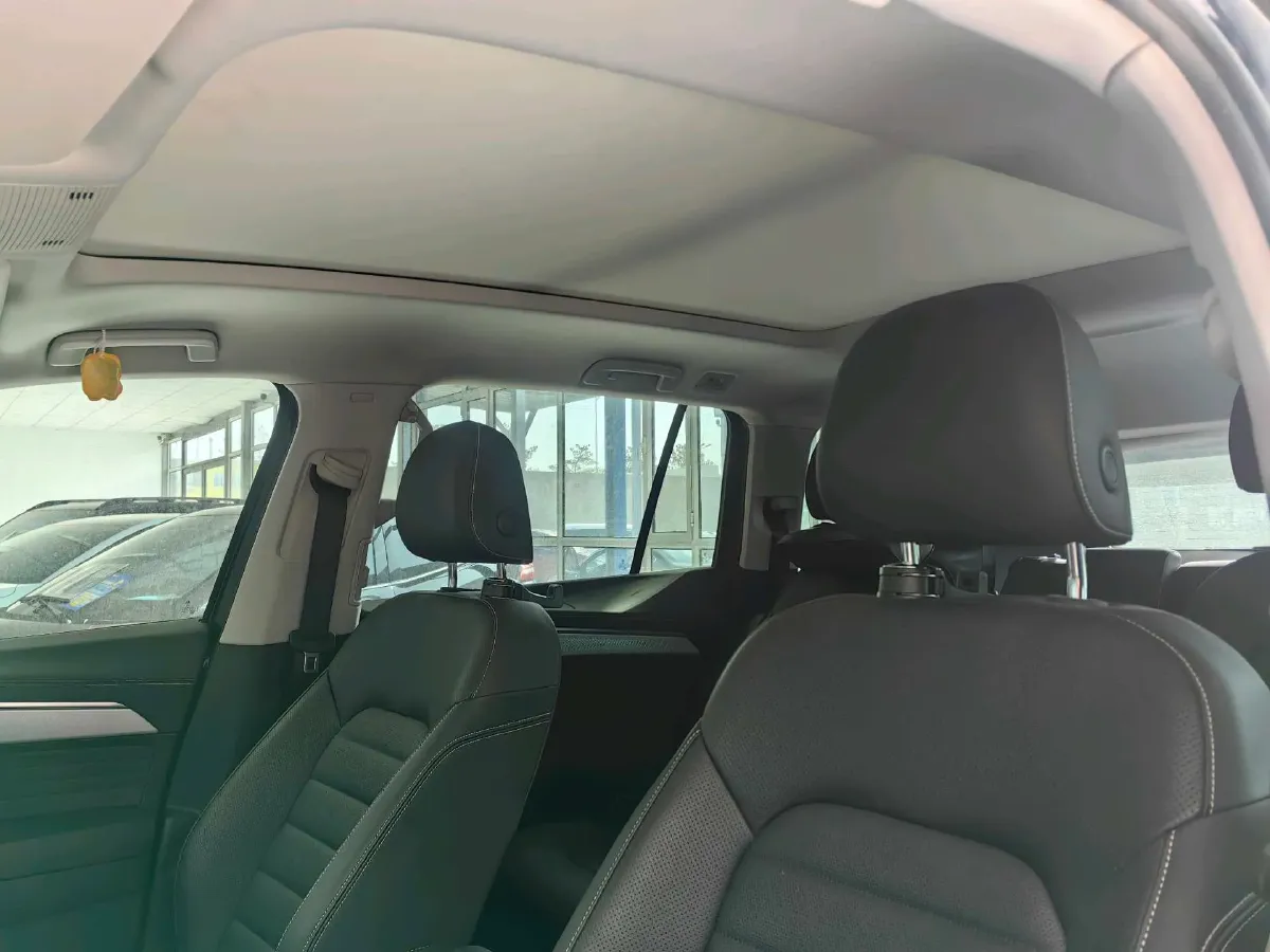 2021 Volkswagen Talagon 2.0T 220HP L4 7DCT,autocango,china used car exporter,china ev exporter,chinese used car exporter,chinese used ev exporter