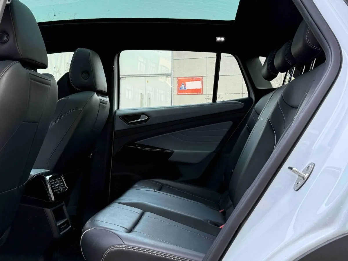 2023 Volkswagen ID.4 X BEV 52.8KWH,autocango,china used car exporter,china ev exporter,chinese used car exporter,chinese used ev exporter