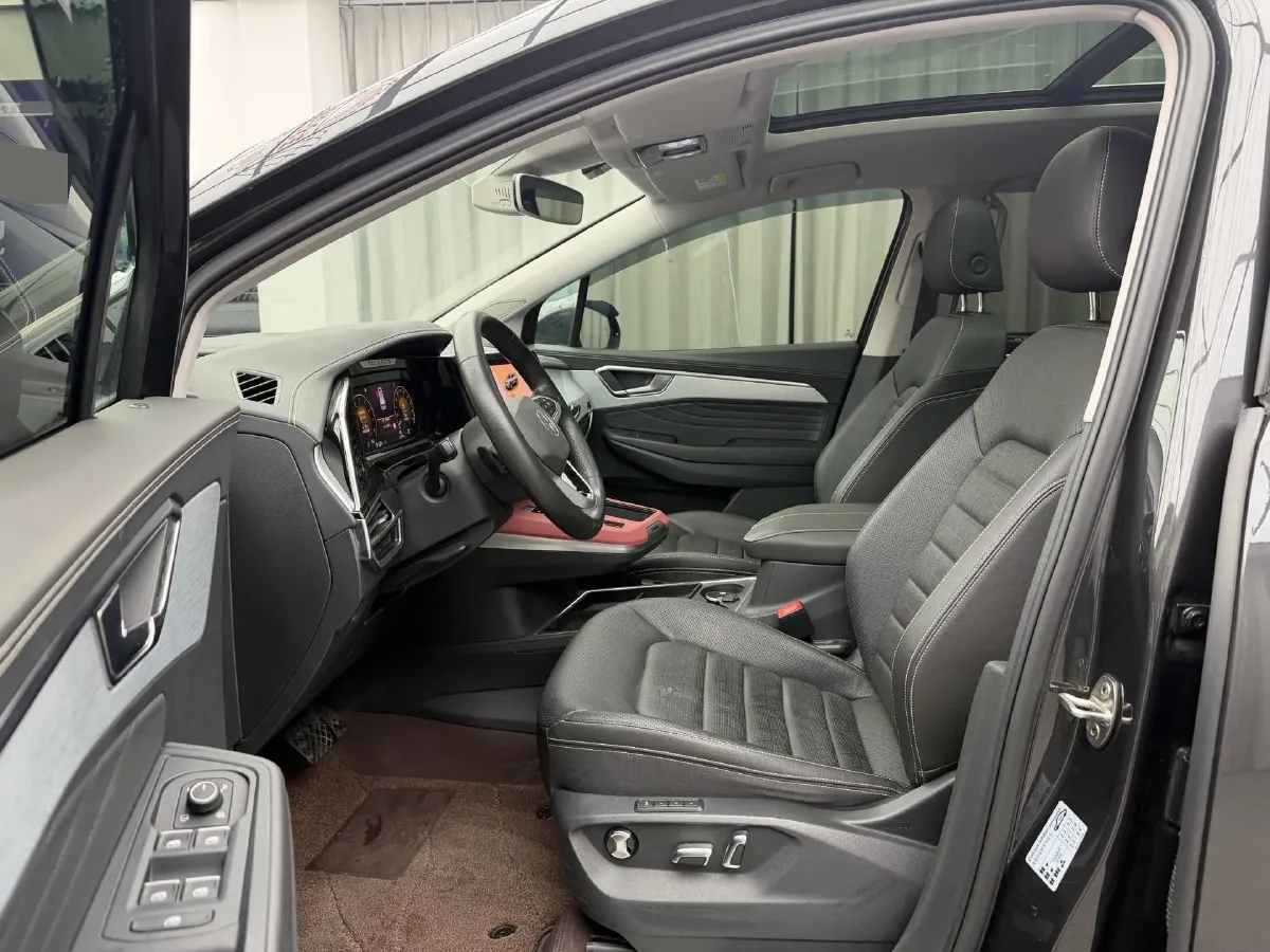 2021 Volkswagen Talagon 2.0T 220HP L4 7DCT,autocango,china used car exporter,china ev exporter,chinese used car exporter,chinese used ev exporter