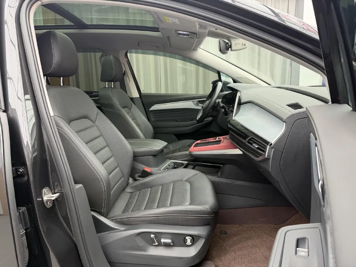 2021 Volkswagen Talagon 2.0T 220HP L4 7DCT,autocango,china used car exporter,china ev exporter,chinese used car exporter,chinese used ev exporter